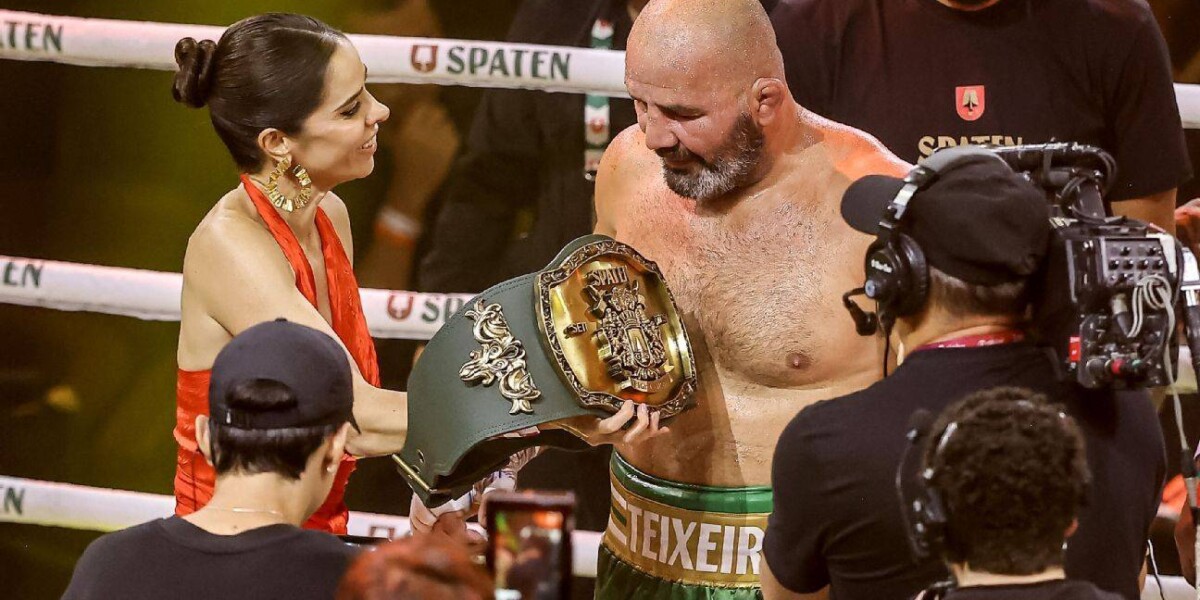 Колишні чемпіони UFC провели очний боксерський поєдинок на шоу в Бразилії